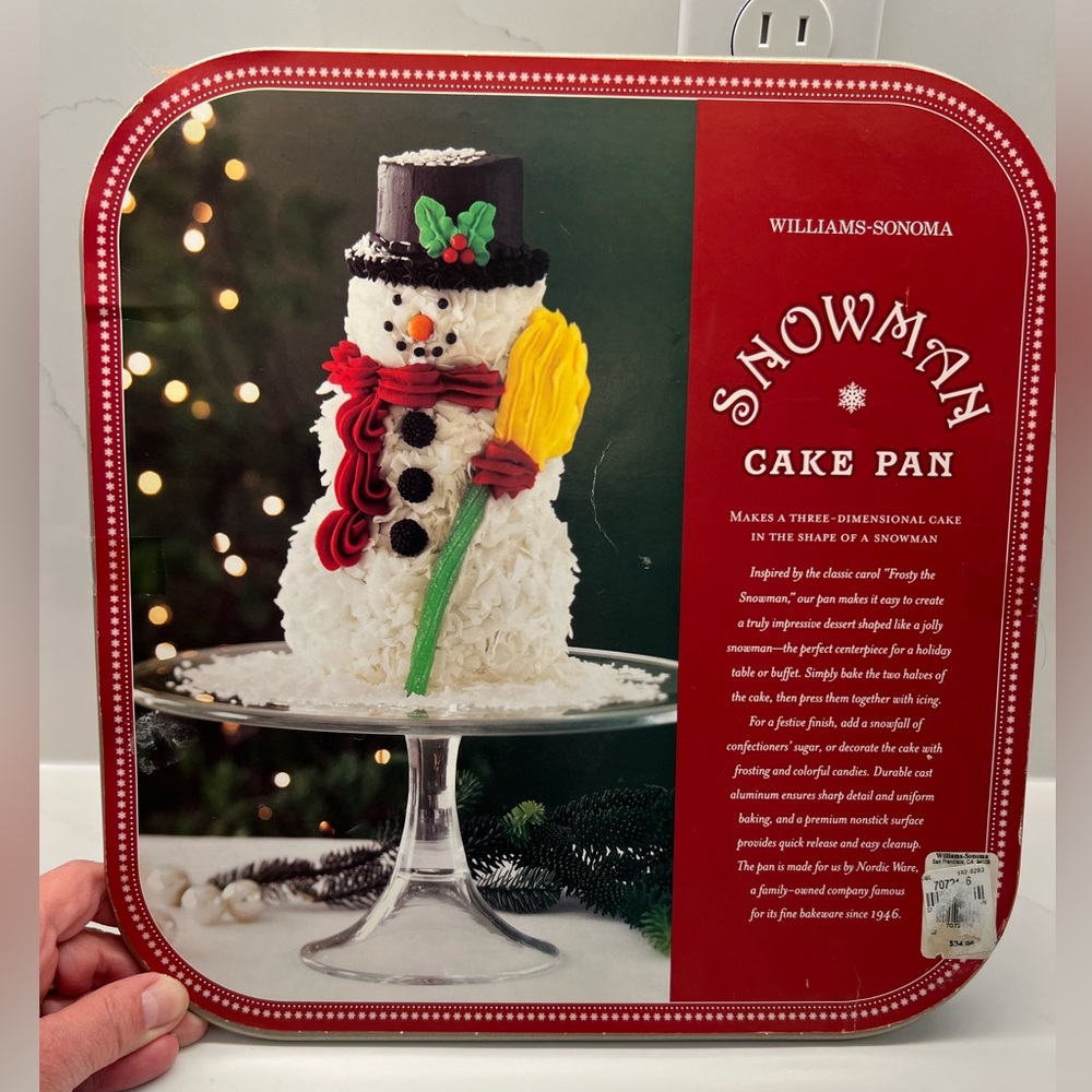 WILLIAMS SONOMA NORDIC WARE 3D SNOWMAN CAKE PAN inspired by frosty the Snowman